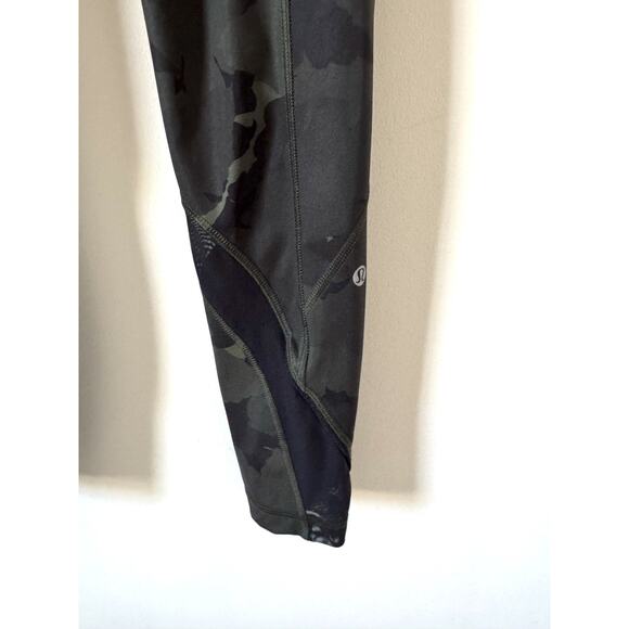 Lululemon Athletica Low Rise 29" Camouflage Workout Leggings Green Size 4 - Picture 4 of 5